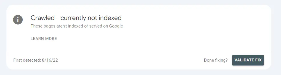 Notificare care menționează „Accesat cu crawlere – momentan neindexat” care indică faptul că anumite pagini au fost accesate cu crawlere de Google, dar nu sunt încă indexate sau difuzate pe Google, cu o opțiune de validare a remedierii.